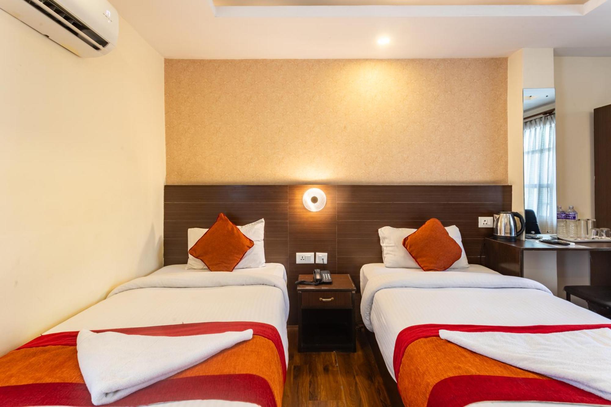 Sapana Garden 3*